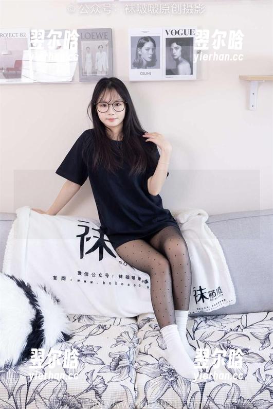BoBoSocks袜啵啵 - 帆布鞋的时光漫步：小甜豆在这篇作品里有多放松就多放松！