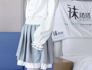 BoBoSocks袜啵啵 – 小甜豆写真在线，紫色油亮丝袜…为什么我在想其他的事呢？