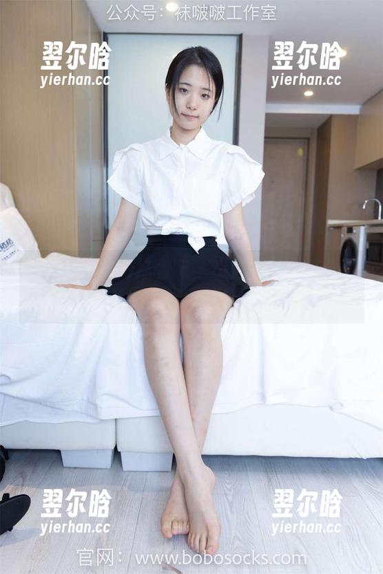BoBoSocks袜啵啵-小甜豆 BoBoSocks袜啵啵 - 小甜豆的丝袜奇遇,高清套图带你玩转白色蕾朦胧感