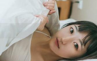GIRLT果团网 – 被裴希西的牛仔裤美图电到！想说却又懒得说