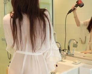MFStar模范学院 – Abby王乔恩的套图，蕾丝单品，难道衣服会说话？若是会…那一定是在低声吟唱。