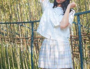制服美眉遇上日光：喵糖映画小清新高清作品集