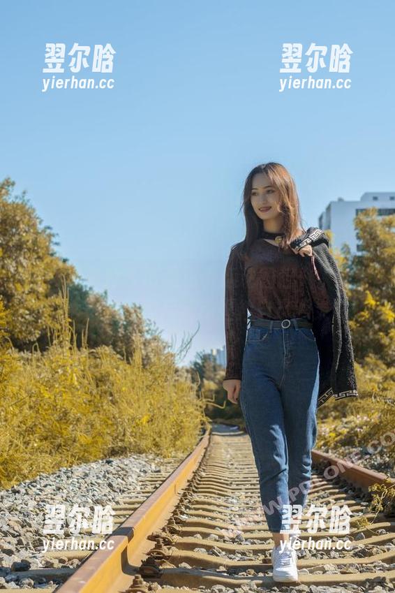 PDL潘多拉-温心怡 PDL潘多拉 - 下载这份运动图包,快来看看温心怡是如何用运动拯救自己的灵魂!