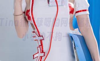 试看：Tina很妖孽呀的网袜福利，写真中小小的不拘一格