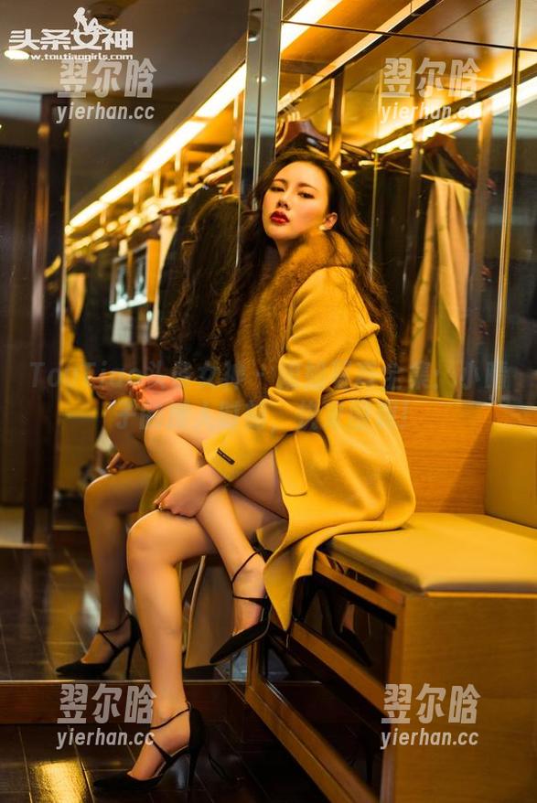 TouTiao头条女神-小晴子 TouTiao头条女神 - 姐姐写真全集:小晴子的撩人时刻,快来围观!