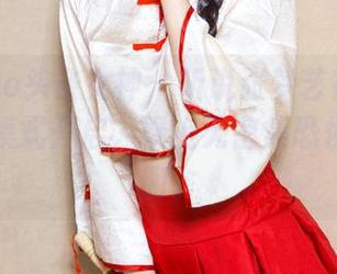 TouTiao头条女神 – 听说张梦艺在线更新！修女模式开启，奉上无密集恐惧症的美图。