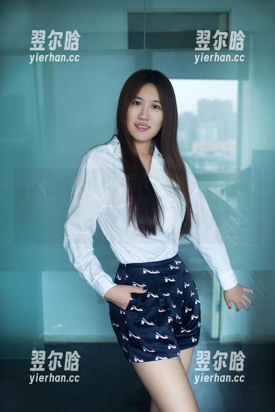 TuiGirl推女郎-木婉晴 TuiGirl推女郎 - 素白色调的写真,木婉晴就像是从雪里走出来的小精灵,有一种说不出的清新。