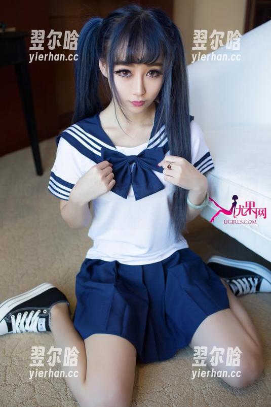 UGirls尤果网-乔依琳 UGirls尤果网 - 乔依琳的天台私拍,噢,那光线真让人迷失方向了!