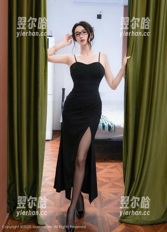 Xiuren秀人网-Elise谭晓彤 Xiuren秀人网 - Elise谭晓彤修女版:高清原图和你的想象有多大差距?