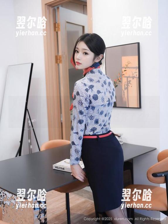 Xiuren秀人网-余贝拉bella Xiuren秀人网 - 这原图也太真实了,余贝拉bella的长腿是不是太过分了点?
