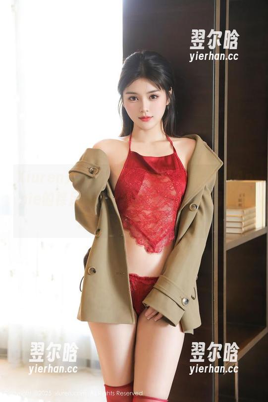 Xiuren秀人网-子纯儿Annie Xiuren秀人网 - 不一定懂,但子纯儿Annie的裸足更新让我左看右看,原图都成了爱不释手的样本。