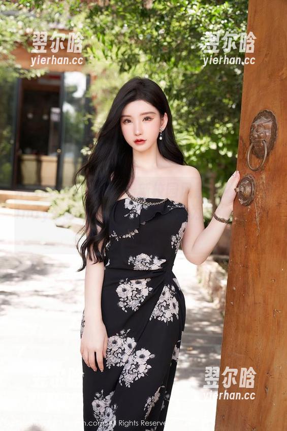 Xiuren秀人网-谢芷馨Sindy Xiuren秀人网 - 最新校园风景:谢芷馨Sindy带你体验“书山有路勤为径”的美好时光