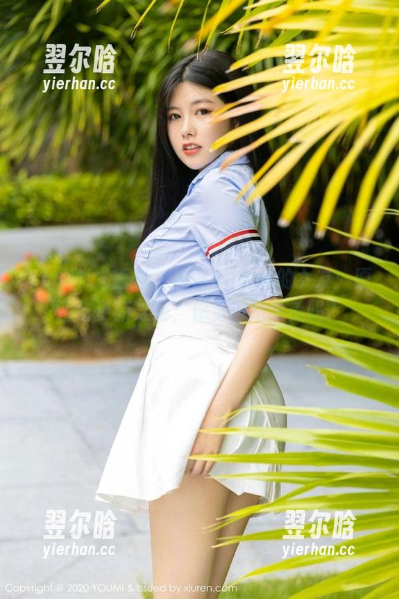 YouMi尤蜜荟-左冰Queen YouMi尤蜜荟 - 左冰Queen的女友:原图与更新之间,你觉得她更美吗?