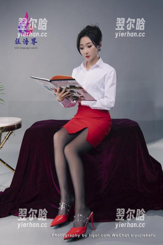 丽柜-柒柒 丽柜 - 柒柒的原图:私语与我家的宠物,那个傻乎乎的家伙居然也是我的摄影助理!
