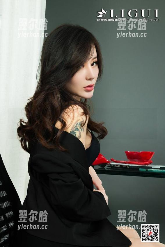 丽柜-默默 丽柜 - 默默的少女:一张图片让你见识她的“天真无邪”