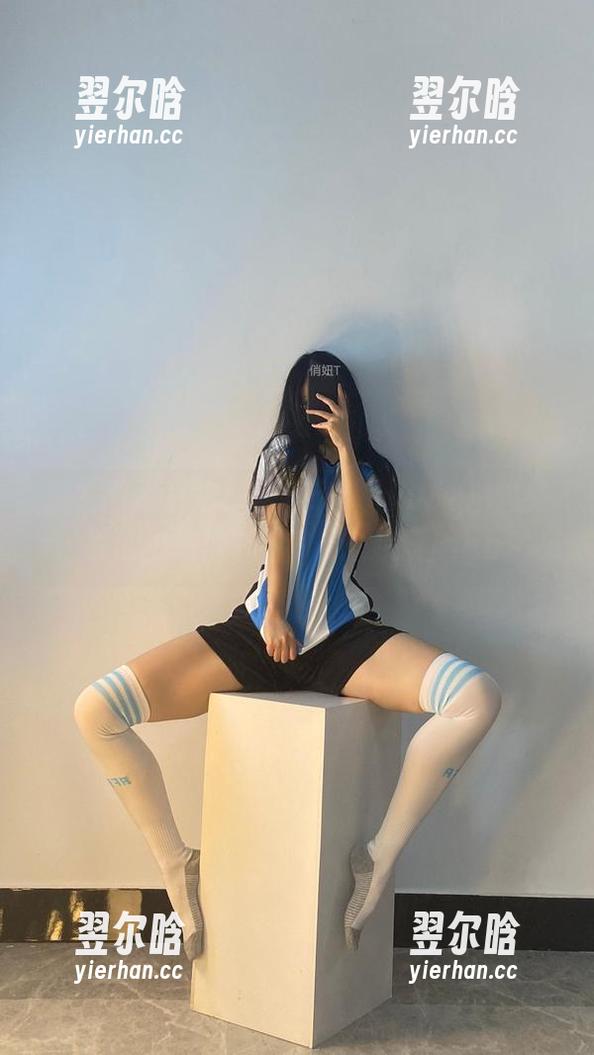 微密圈 - 看吧！俏妞qiaoniuTT霸气外露的蜘蛛侠套图，下载疯狂ing！