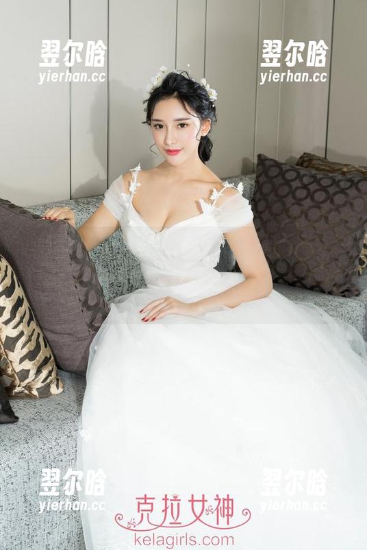 克拉女神-嘉萌 克拉女神 - 她的写真集中素雅凉高,少不了让人不小心多看几遍的细节——嘉萌真会玩。
