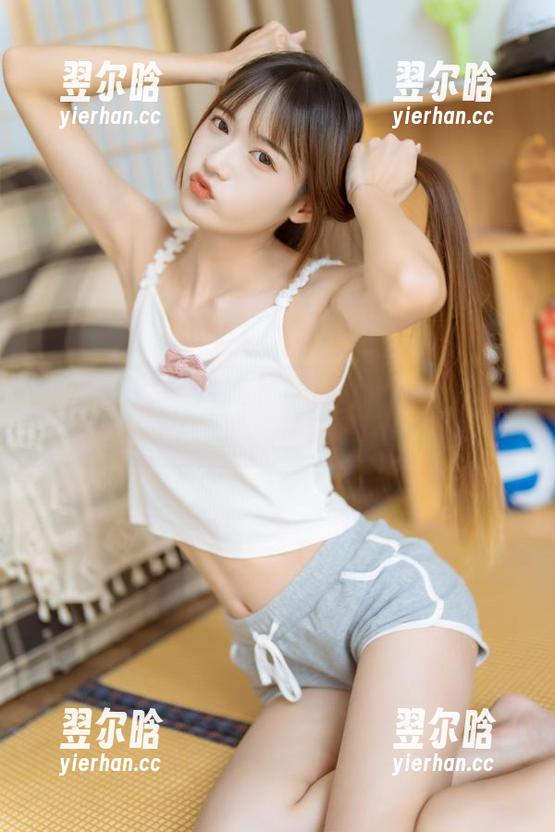 办公室写真集：兔子Zzz不吃胡萝卜的职场奇遇记