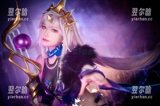 精选写真：六二二同学w—脚下的童话，谁说跟鞋不能惹人爱