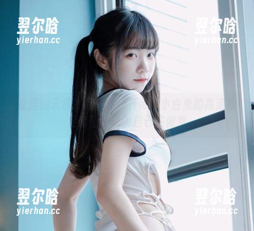 查理的天梯？我只想打开可可小白兔的高清裸足套图，以为自己在做梦