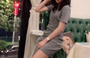 微密圈 – 最新写真警告：小仙女ELaine护士上线，有点拽也有点可爱。