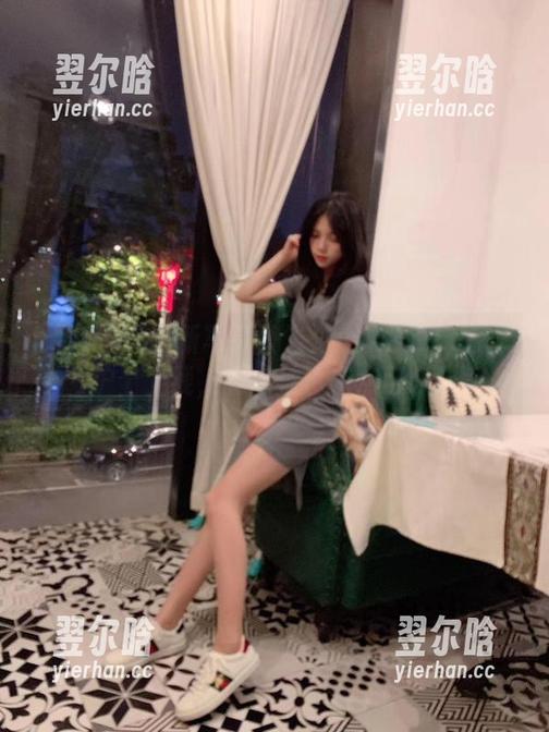 小仙女ELaine 微密圈 - 最新写真警告:小仙女ELaine护士上线,有点拽也有点可爱。