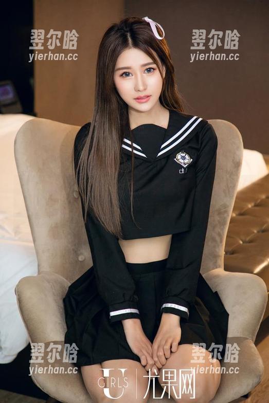 尤果网 - Maggie白裙套图精选，只想问，谁还在乎她的裙子后面藏了什么呢？