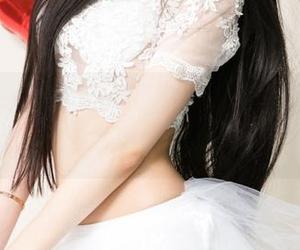 尤果网 – 王瑞儿大胆穿搭，粉色写真和图库里的惊喜