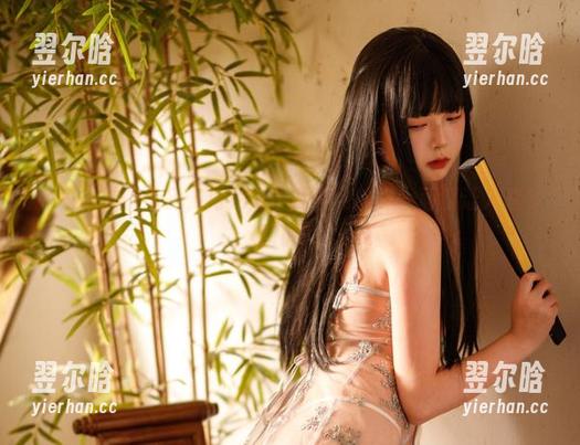 下载妹妹的作品，巧克力小圆面包的每一面都让人想多看几眼。