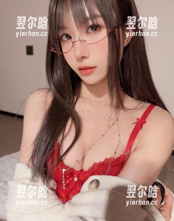布丁大法 写真界的布丁大法,黑茶千层不止是甜