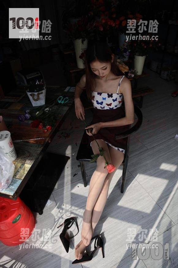 异思趣向-秋秋 异思趣向 - 秋秋说:“少女情怀不止于诗,还有更多免费合集等你来发现!”