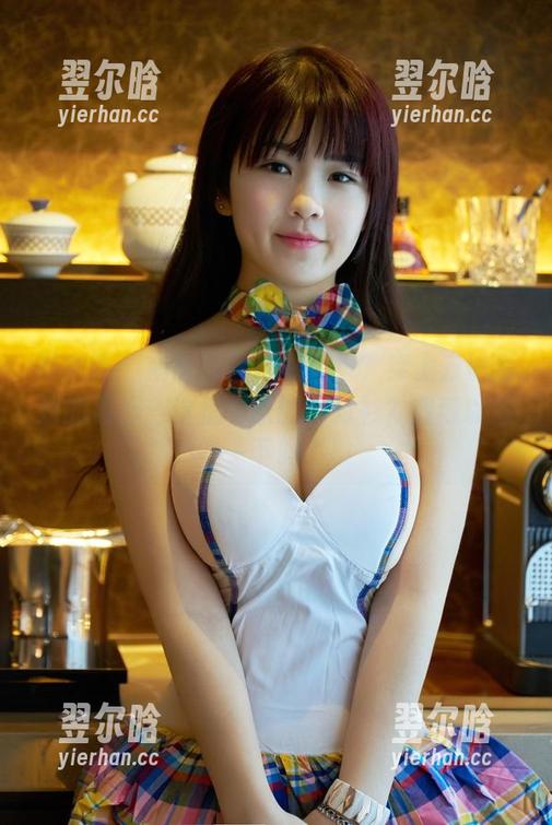 推女郎 - 娜露的白衬衫合集，穿上去以后我的内心：这是哪家的白衬衫？我可以借一下吗？