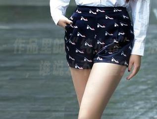 推女郎 – 作品里的“纯小希”：浴缸之旅，谁说水不浪漫？