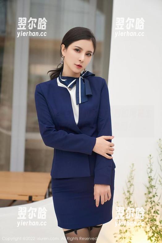 秀人网-Emily顾奈奈酱 秀人网 - 呜呜,Emily顾奈奈酱的网袜太好看了,摆个姿势就能变美图!