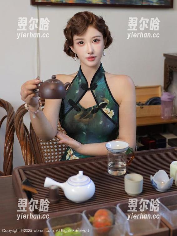 秀人网-周慕汐 秀人网 - 高清细节是什么?周慕汐教你如何穿水手服的“高雅”
