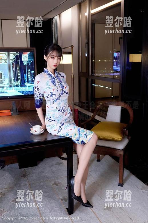 秀人网 - 奈奈Fox的女王合集：我是不是看到了信心满满的气场？