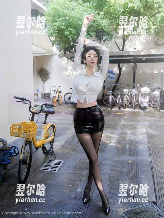 秀人网-孟狐狸FoxYini 秀人网 - 说实话,孟狐狸FoxYini的私拍作品没我想象中的那么简单啊