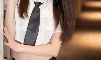 秀人网 – 有没有被安然Maleah的“女王”作品惊艳到？其实也就那么回事。