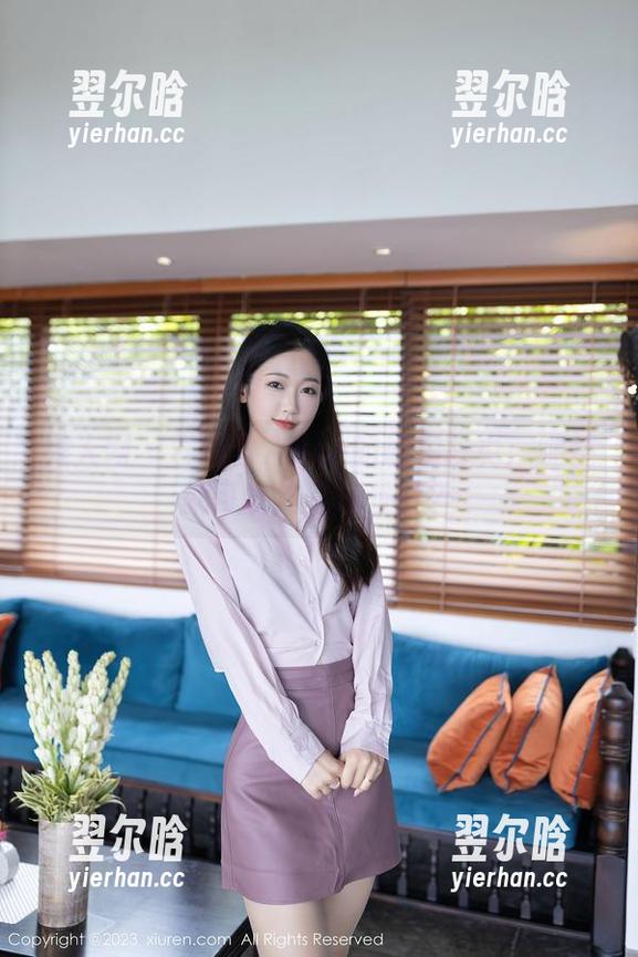 秀人网 - 容容容Alice的瑜伽写真：腿长就可以这么任性吗？