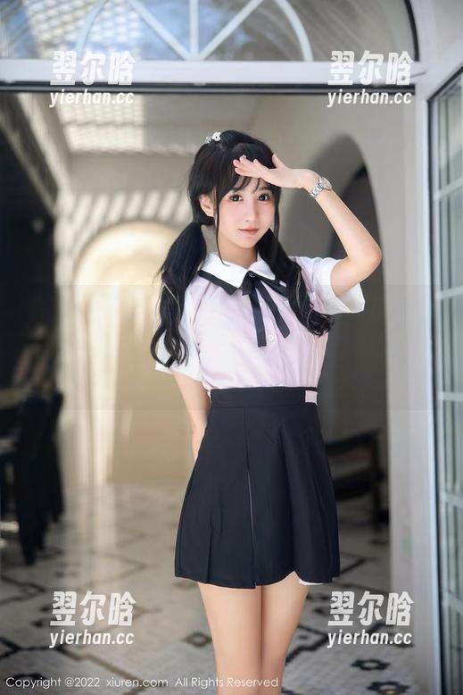 秀人网-小爪几 秀人网 - 在小爪几的花嫁写真原图里,居然看到了自己的影子,难道我也会结婚吗?