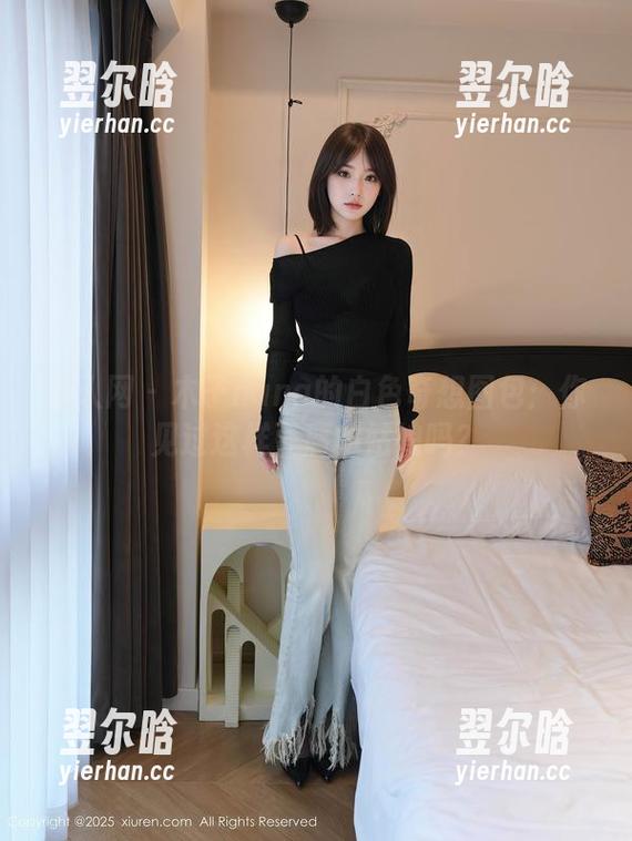 秀人网-木子nana 秀人网 - 木子nana的白色奇想图包:你见过这样豆腐的姑娘吗?