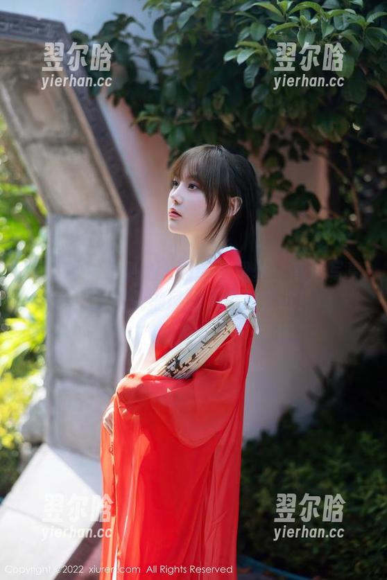 秀人网 - 果果Nikki的裤里丝：高清写真，让随机抽风的人也想尝试！