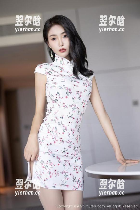 秀人网-王馨瑶Yanni 秀人网 - 黑白图集中,王馨瑶Yanni的姿态竟然让我想起了小时候捉迷藏的游戏,怎么回事?