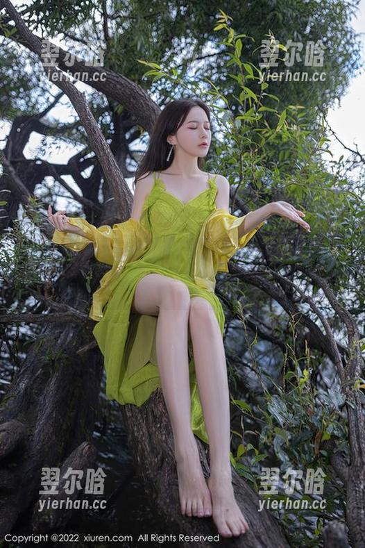 秀人网-糯美子MINIbabe 秀人网 - 免费的糯美子MINIbabe连衣裙套图,穿上去让人想小憩一下吗?