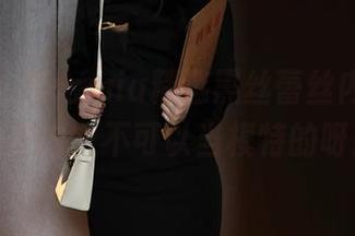 秀人网 – 美七mia精选黑丝蕾丝内衣，谁说穿内衣不可以当模特的呀！