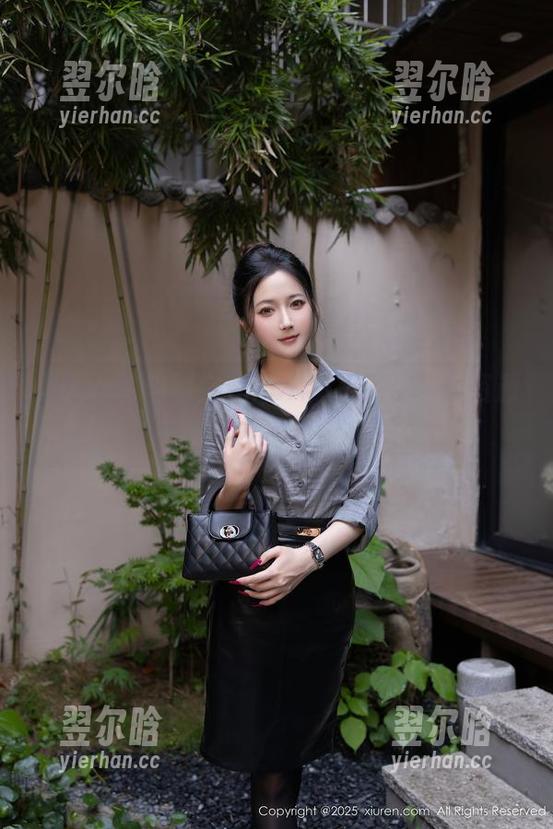 秀人网 - 当萌宝儿BoA遇上吊带，这资源可是不容小觑！