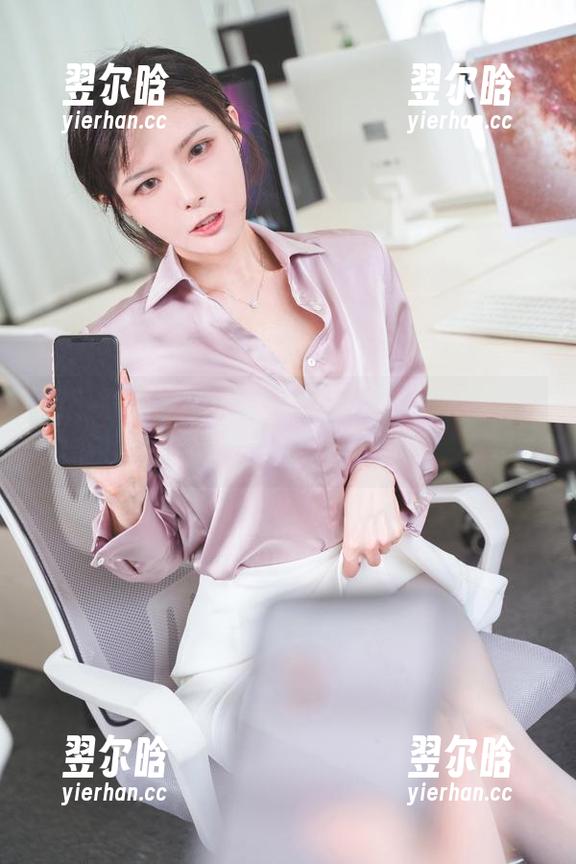 秋和柯基 是不是我打开了秋和柯基的全套原图,美丽新世界就是这个样子?