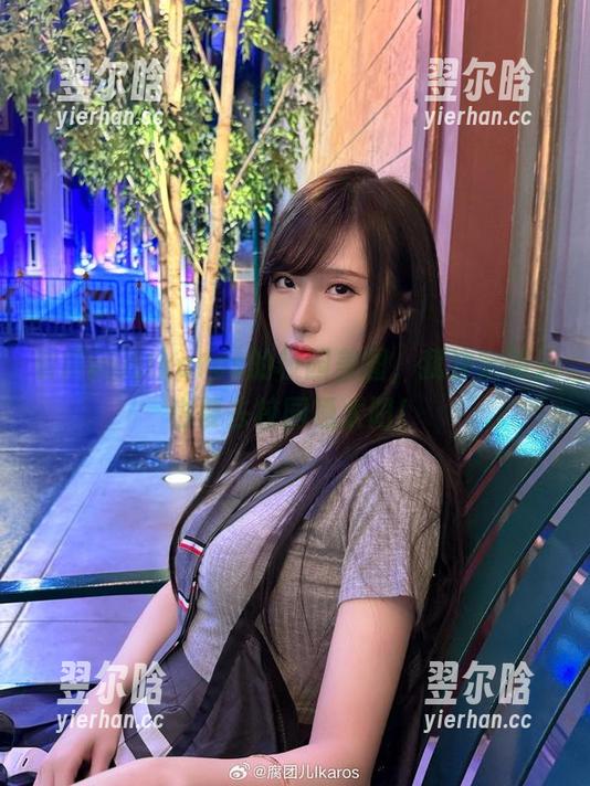 看腐团儿Ikaros的校园美图，我决定明天也要去校园晒太阳！