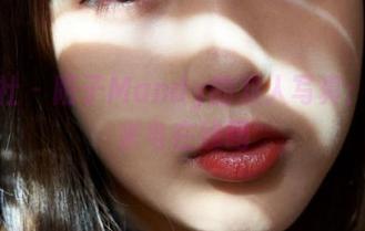 蜜桃社 – 陌子Mandy的双人写真：你敢来电在线吗