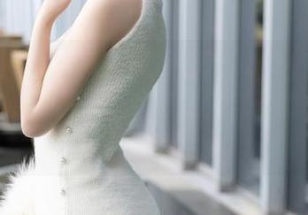 语画界 – 想不想试试徐莉芝Booty的制服图册？免费的噢，也许会为自己的衣柜找到灵感！